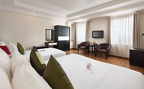 Serenity Villa Hotel